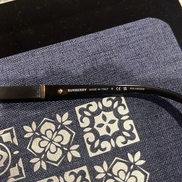 Burberry Pilot-Shaped Sunglasses, Light Gold & Brown Gradient Lens, NWT - Picture 13 of 16